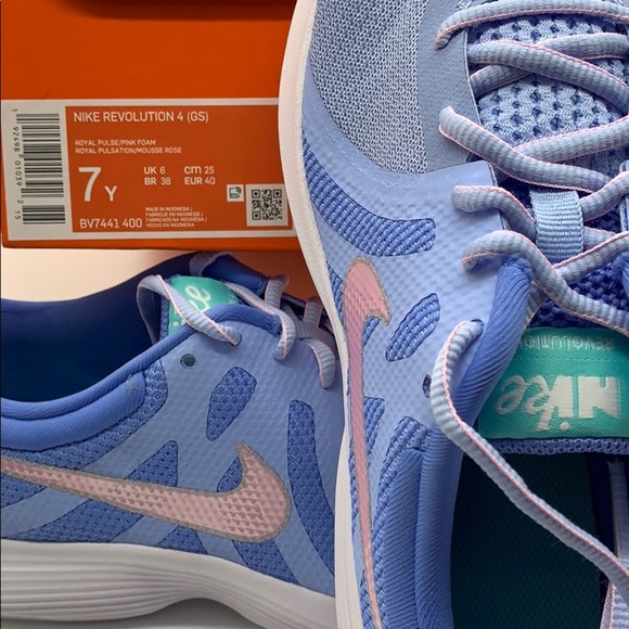 NIKE REVOLUTION 4 (GS) royal pulse/pink foam - Picture 4 of 16